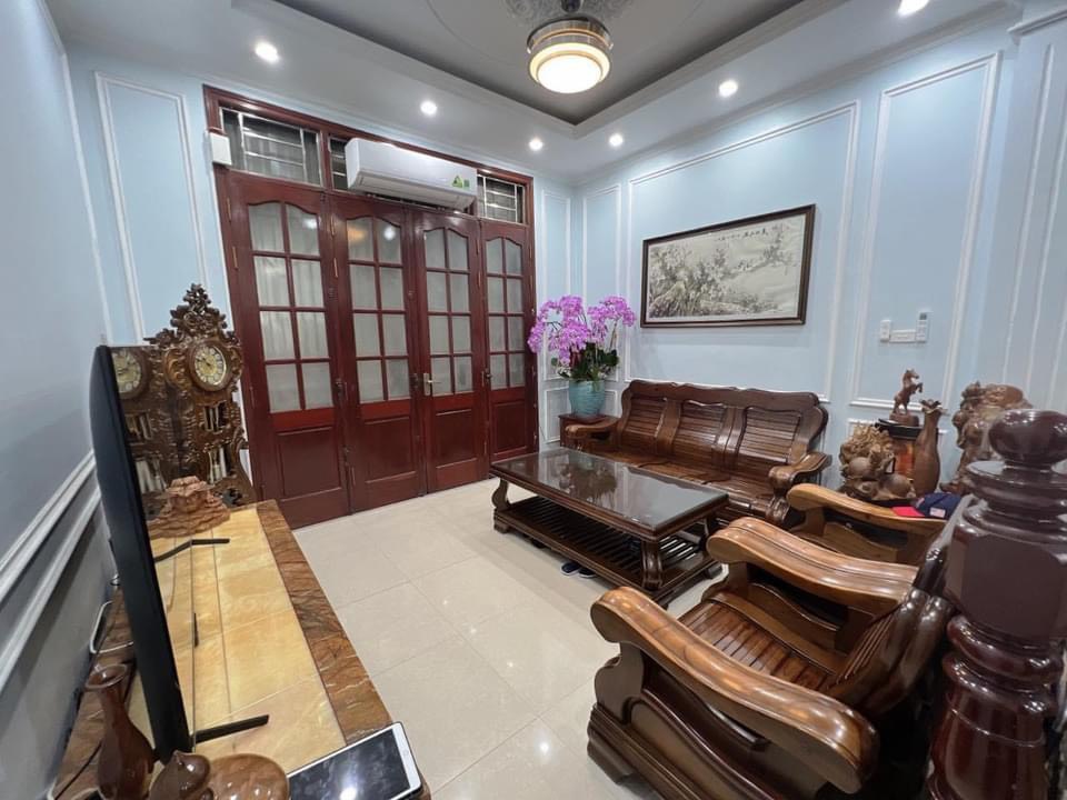 BÁN ĐẤT TẶNG NHÀ - TRẦN PHÚ - HÀ ĐÔNG - 48 - 4T - PL - OTO - KD - NHỈNH 5 TỶ.