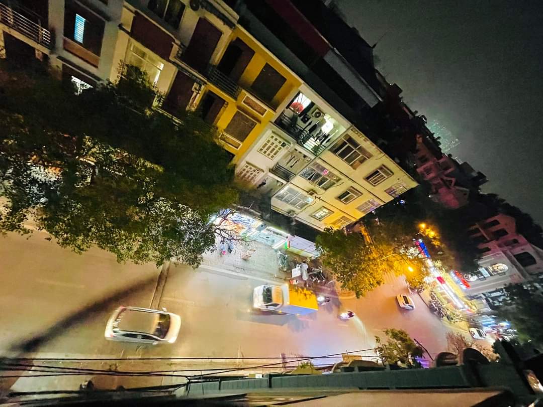 MẶT PHỐ - VỈA HÈ - KINH DOANH - LÔ GÓC - SÁT KĐT VĂN QUÁN - 45M - 6T - CHỈ 15 TỶ.