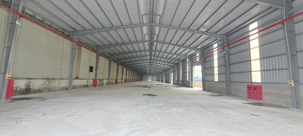 Cho thuê kho xưởng tại KCN Phố Nối A , Hưng Yên . Diện tích 1000m2 và 1200m2 và 3000m2 , thiết kế khung zamil xưởng cao