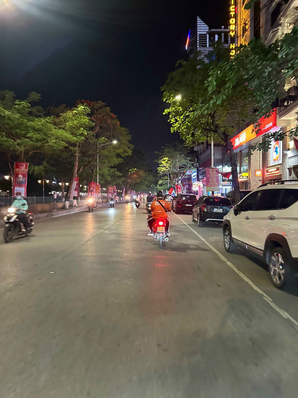 BÁN NHÀ PHỐ 3 TẦNG VỊ TRÍ ĐẸP 40M2 PHỐ NGUYỄN ĐỨC CẢNH, LÊ CHÂN, HẢI PHÒNG 13,5 TỶ