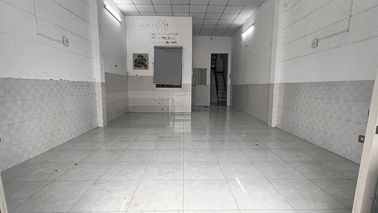 10. Chủ gởi:nhà 8 triệu hẻm Lò mổ