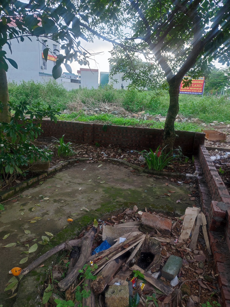 Cần bán nhanh lô đất lô góc giá rẻ sát khu CNC Hòa Lạc