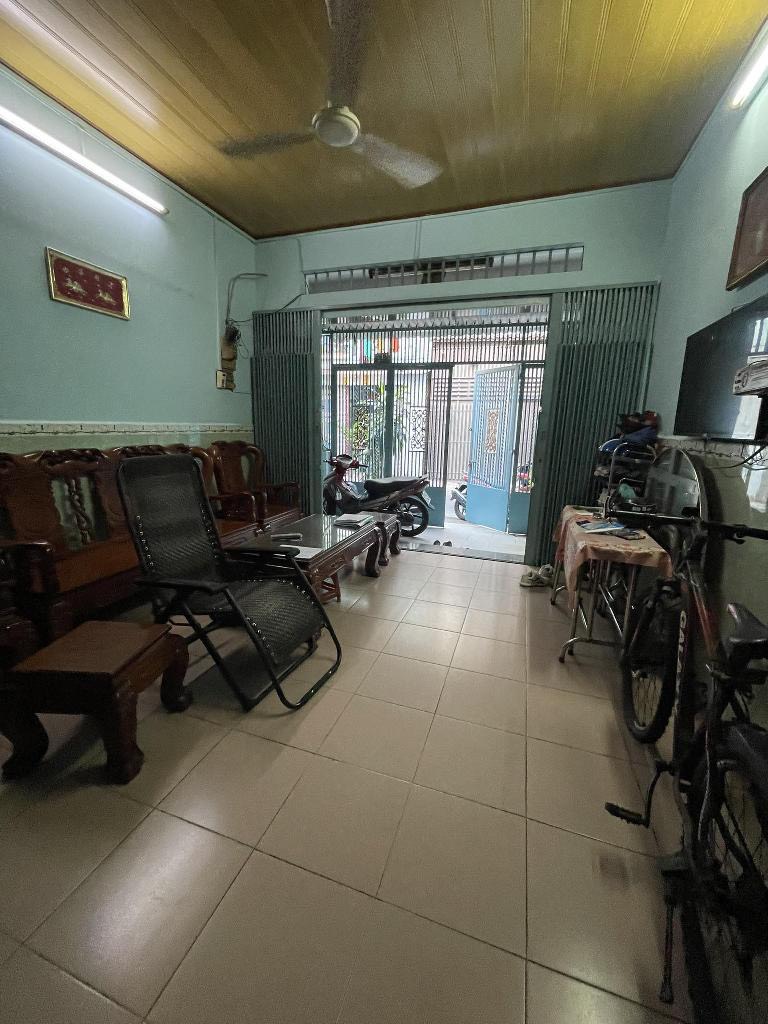 bán nhà hxh đường đình nghi Xuân , bình Tân Dt 55m2 (4x16 ) x 2 tầng Giá 5.15 tỷ