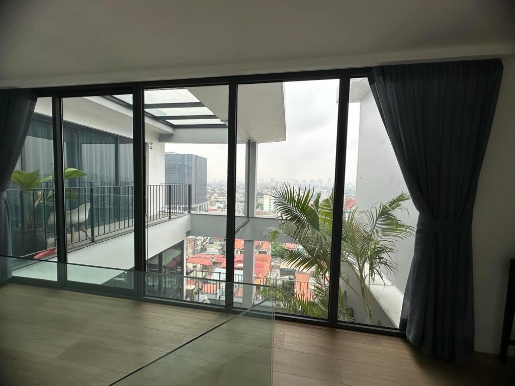 (HIẾM) Bán nhà Penhouse / Duplex trung tâm quận Hai Bà Trưng, nhà siêu đẹp, 300m2 x 3 tầng, 22.9 tỷ