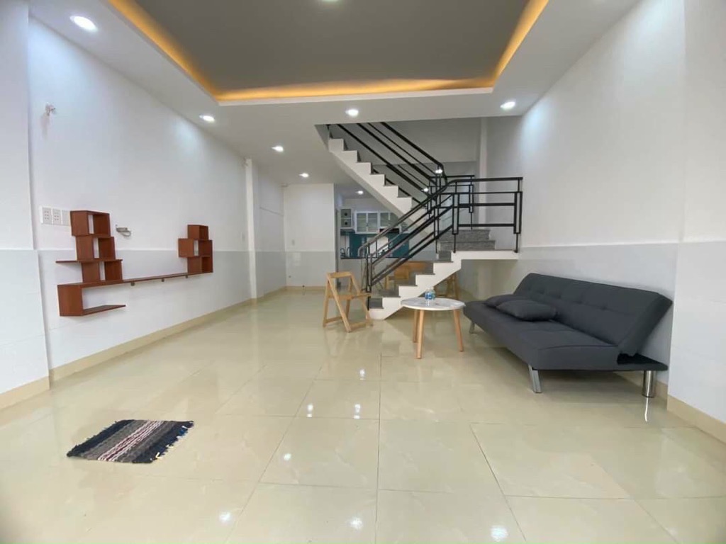 NHỈNH 3 TỶ- CÓ NGAY NHÀ 2 TẦNG- NGANG 4.5M- DIỆN TÍCH 45M2- VÀI BƯỚC RA MẶT TIỀN,