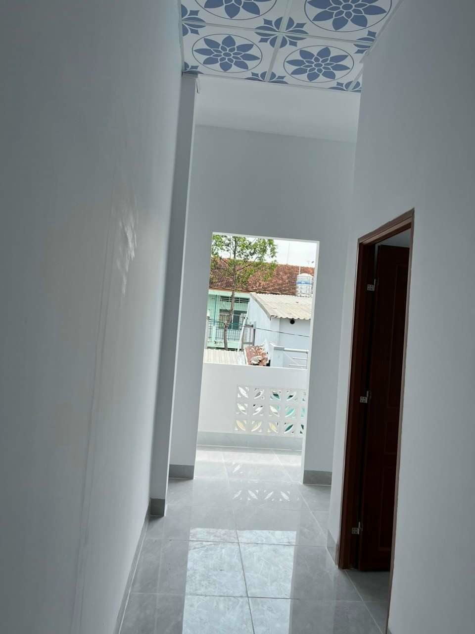 Bán 1 trệt 1 Lầu mới, hẻm cách Trần Hưng Đạo 80m, phường Mỹ Thới, hẻm kế Cty may Đức Thành.