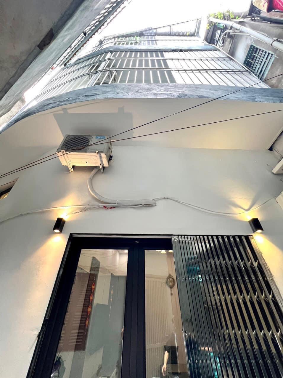 HIẾM NHÀ LÔ GÓC NGUYỄN NHƯ ĐỔ,ĐĐ, 30M(T2:33M), MT 6,5M, 30M OTO RA TRÁNH,FULL ĐỒ- 4,486TY