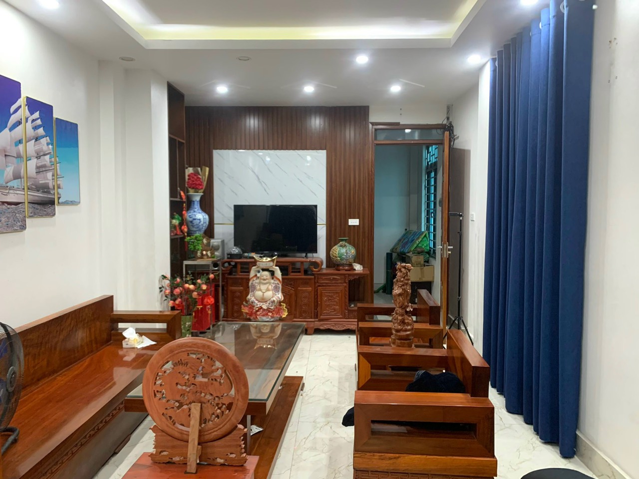 CHÍNH CHỦ CẦN BÁN NHÀ PHỐ PHÚ DIỄN 35 m2 x 5 T NHỈNH 6 TỶ LÔ GÓC VIEW HỒ CỰC THOÁNG CẠNH SÂN CHƠI RỘNG Ô TÔ KINH DOANH.