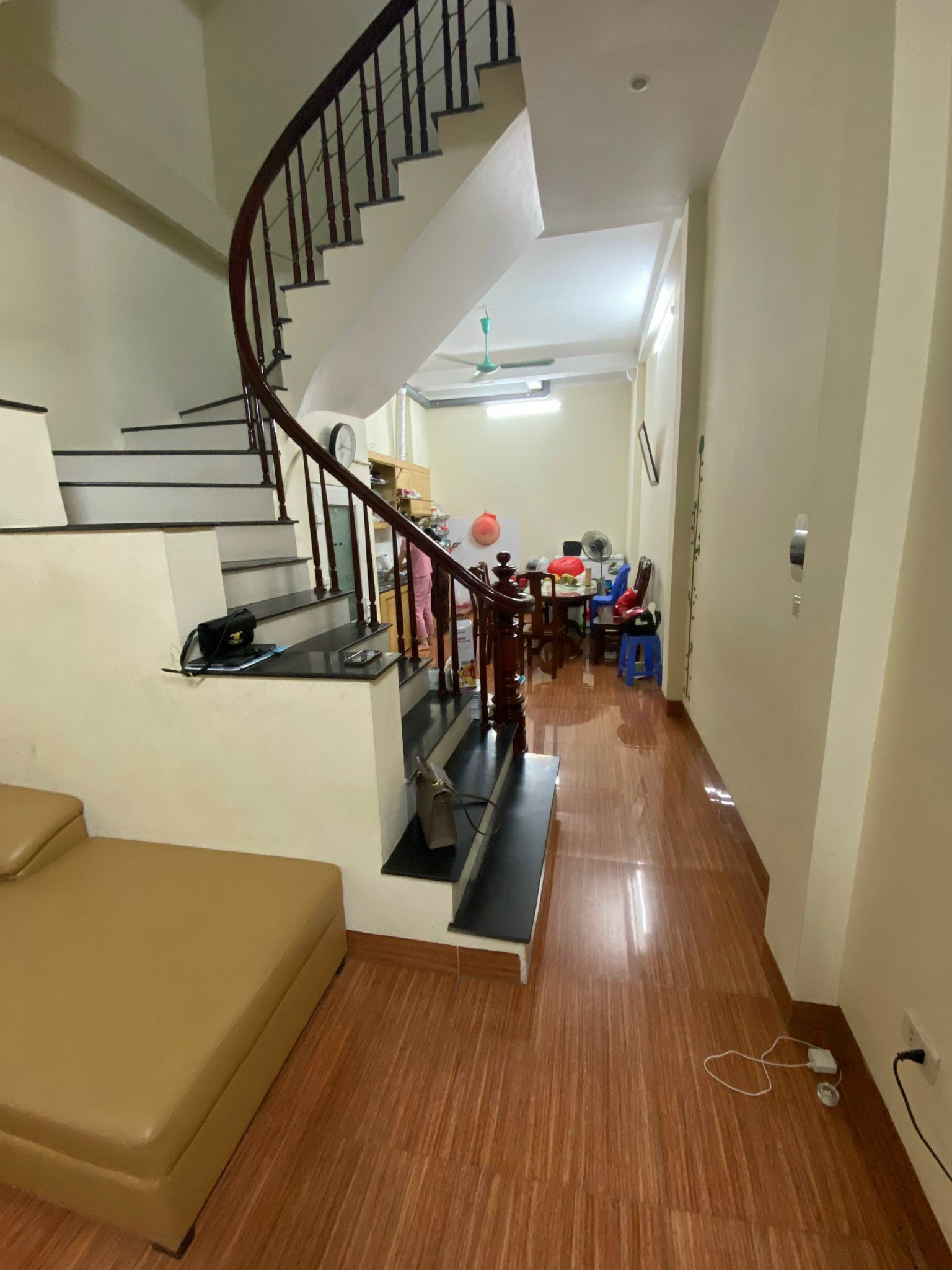 CHO THUÊ NHÀ RIÊNG SỐ 182 NGÕ 545 PHỐ VŨ TÔNG PHAN, PHƯỜNG KHƯƠNG ĐÌNH, QUẬN THANH XUÂN, HÀ NỘI