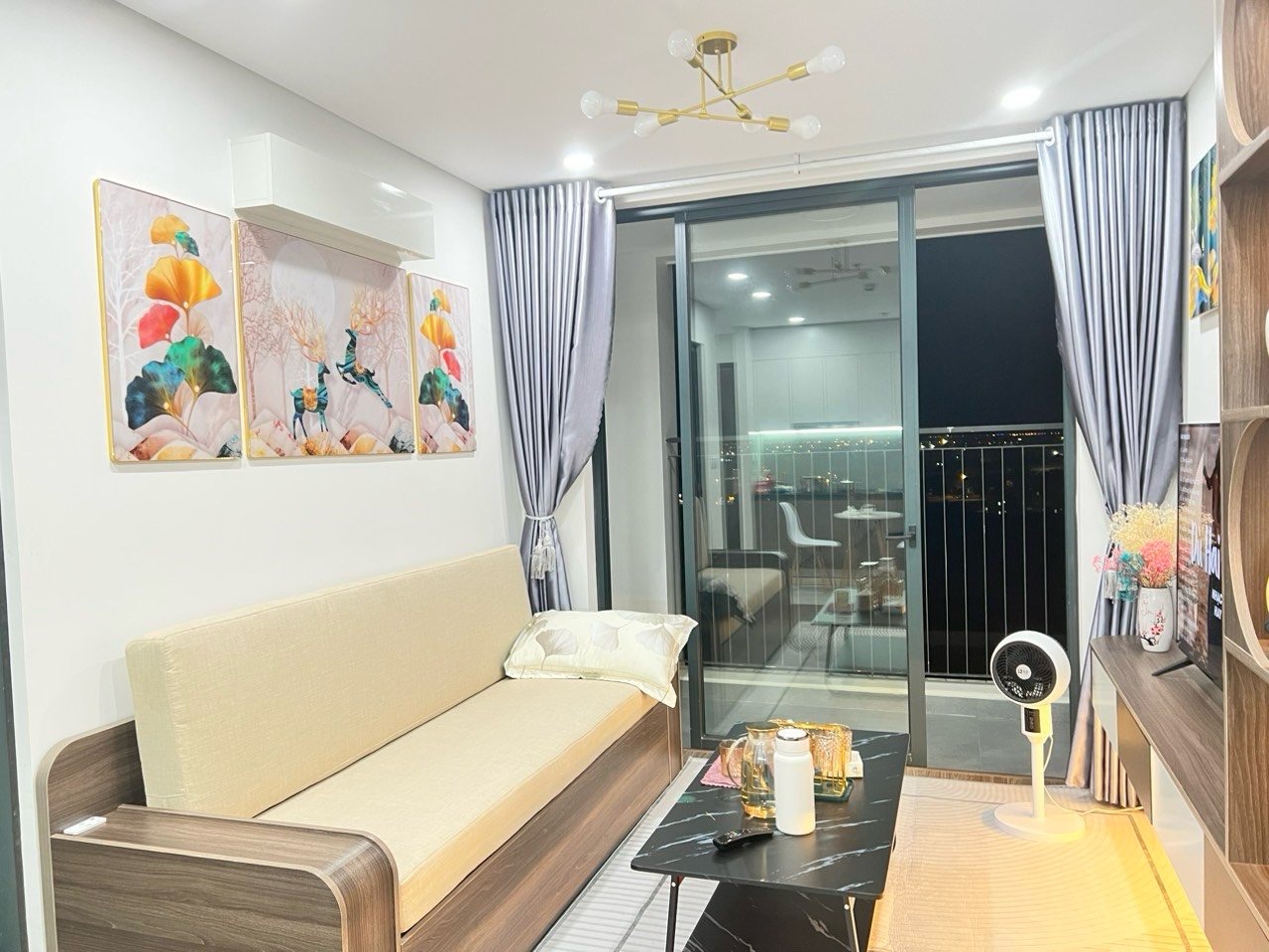 CĂN GÓC MÃ 24 FPT PLAZA 2 FULL NỘI THẤT ĐẸP.