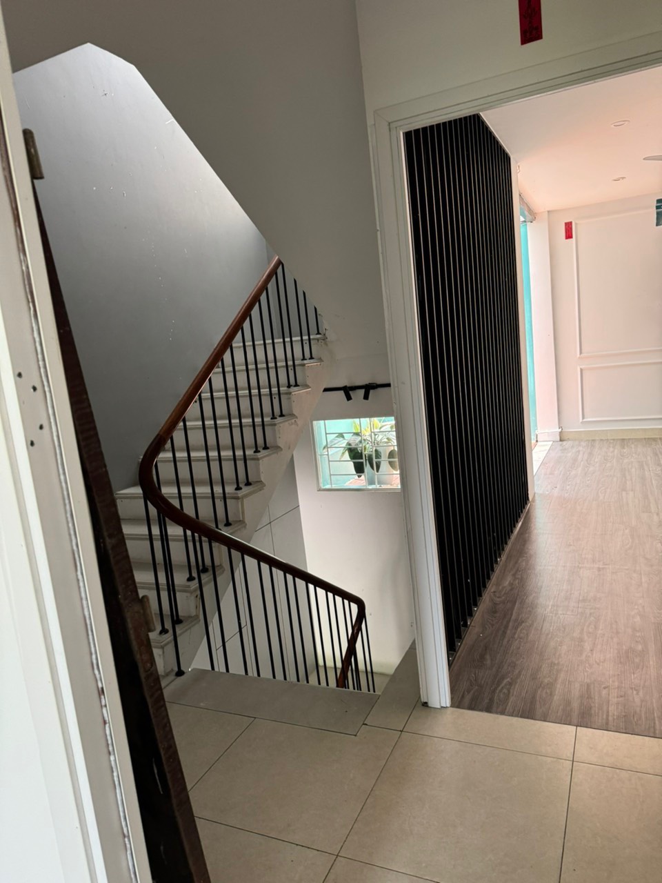 CHO THUÊ CĂN LIỀN KỀ 4 LÔ 21 TẠI 90 NGUYỄN TUÂN, PHƯỜNG THANH XUÂN TRUNG, QUẬN THANH XUÂN, HÀ NỘI