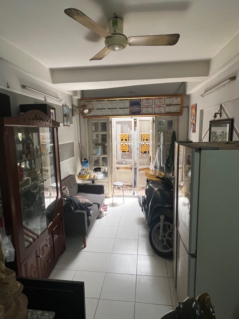 Chủ có việc cần bán nhà Hòa Hảo q10-28m2-5 tầng chỉ 5,8 tỷ