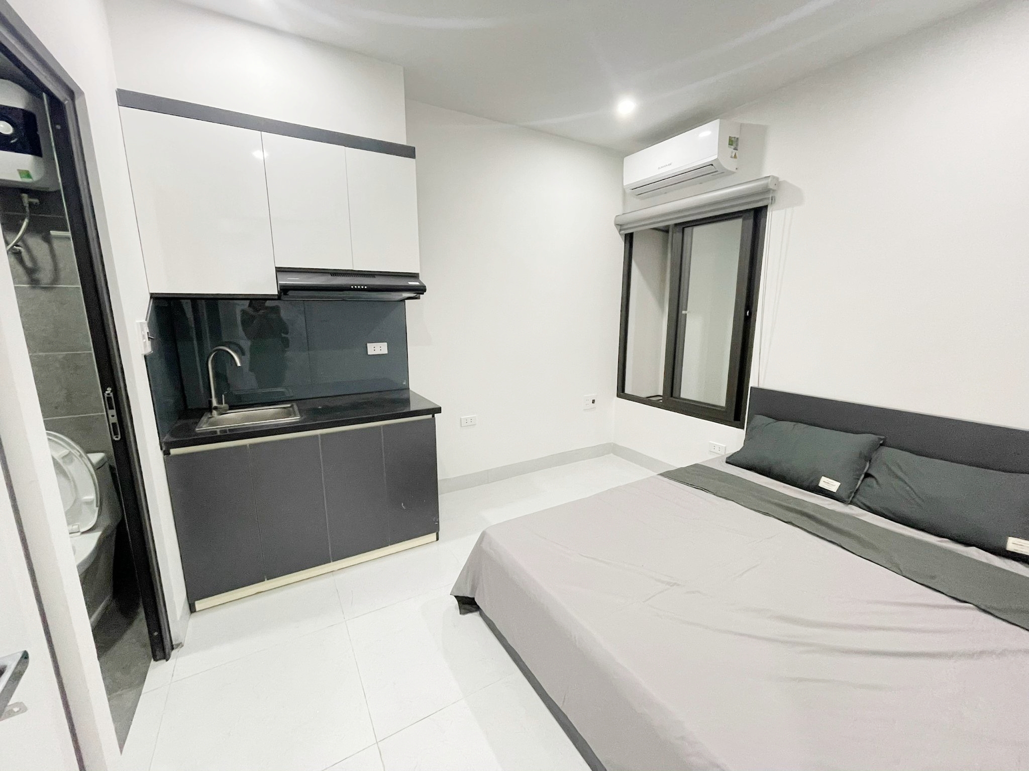 CẦN BÁN CCMN MỄ TRÌ LÔ GÓC 62M2 6T 14PKK DOANH THU 60 TRIỆU/ THÁNG