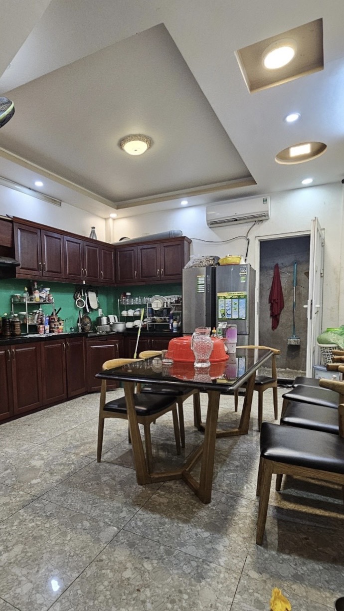 CỰC HÓT SIÊU RẺ, MẶT TIỀN LINH TÂY, Thủ Đức, DTS 153m2, giá chỉ 7.6 tyTl.