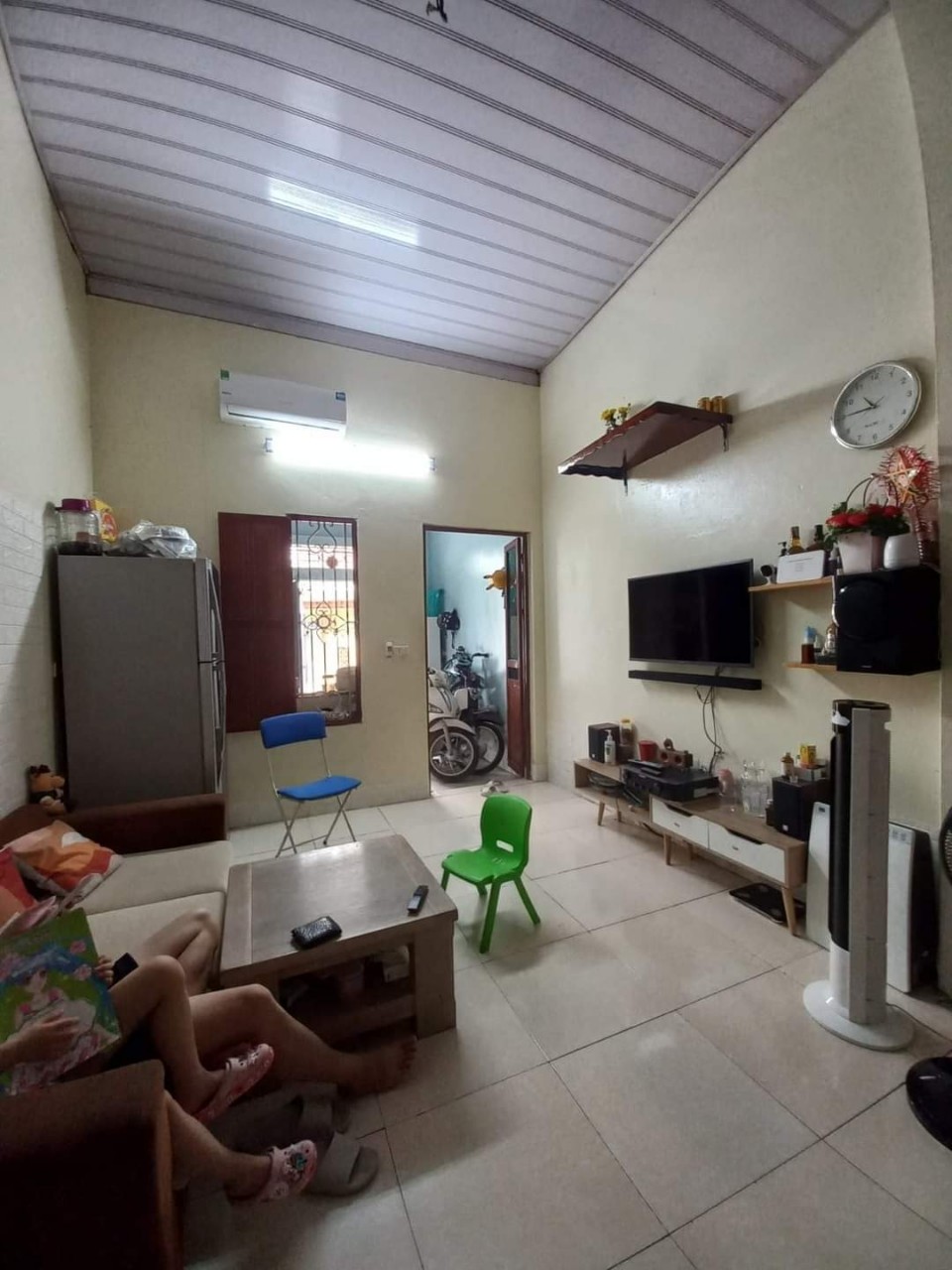 BÁN ĐẤT TẶNG NHÀ KIẾN HƯNG - HÀ ĐÔNG - 35M - 2 NGỦ - NHIỀU TIỆN ÍCH - Ô TÔ GẦN - NHỈNH 3 TỶ.