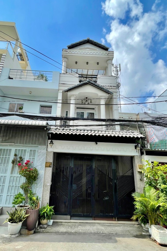 NHÀ ĐẸP 3 TẦNG - 4PN MẶT TIỀN ĐƯỜNG SỐ NGAY TRUNG TÂM QUẬN 7, P. TÂN KIỂNG