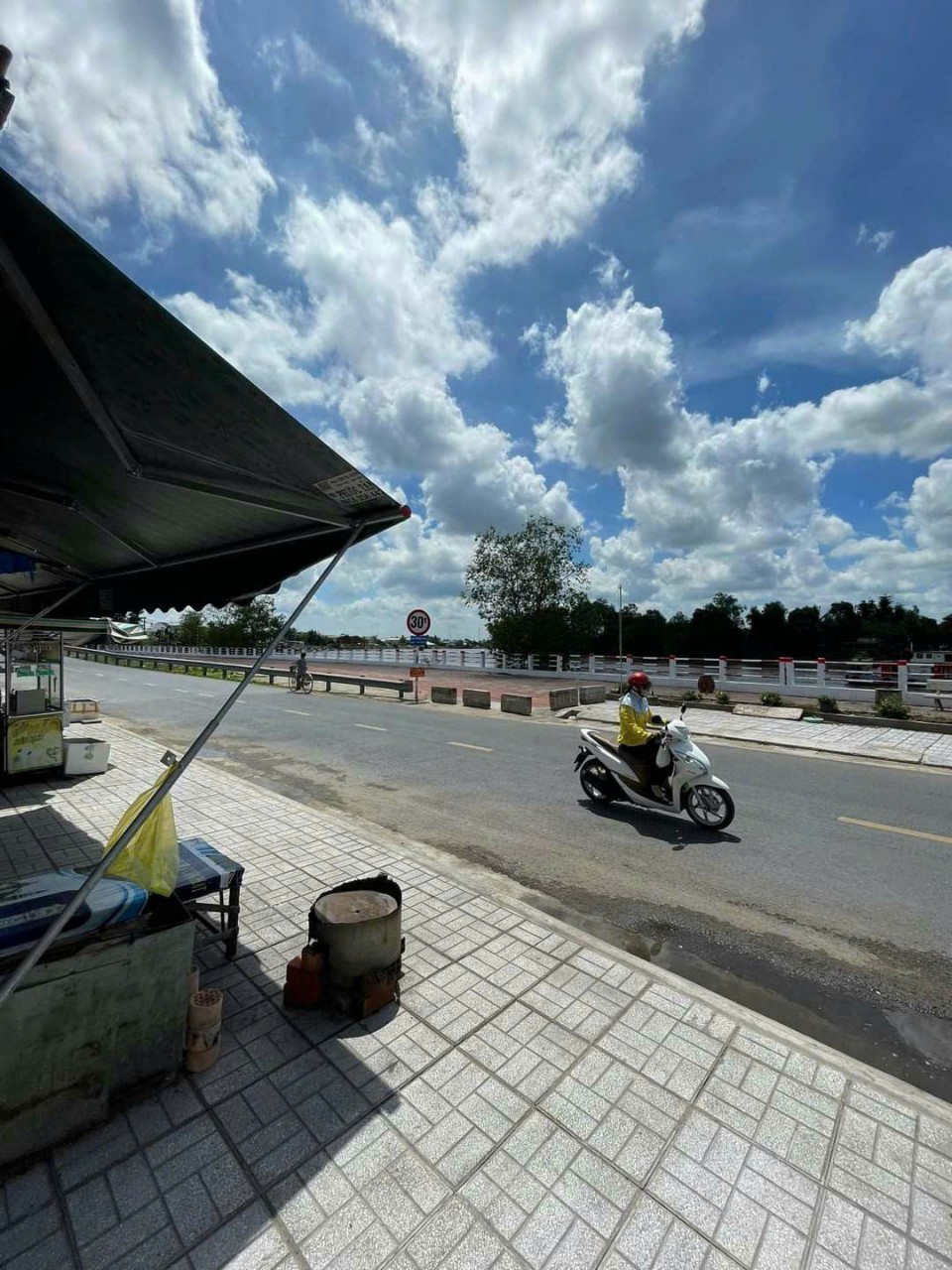 859 Nhà MT chỉ : 4,5 triệu/ tháng Cho thuê nhà mặt tiền đường Lộ Vòng Cung, Mỹ Khánh Phong Điền ****Thuận