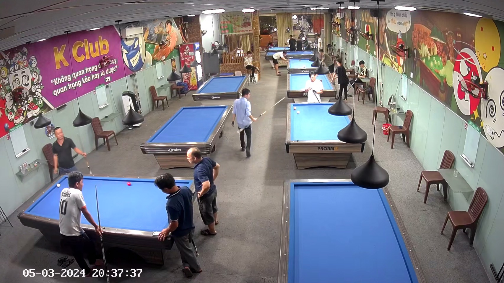 CẦN SANG QUÁN BIDA TẠI ĐÀ NẴNG Địa điểm : ngã ba Nguyễn Nhàn - Cẩm Lệ - Đà Nẵng