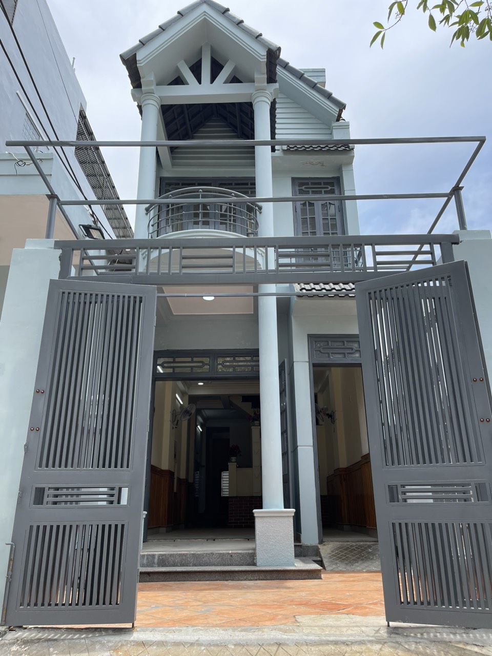 !! CHÍNH CHỦ CHO THUÊ NHÀ NGUYÊN CĂN 3 TẦNG Ở 44 LÊ THIỆN TRI, NGŨ HÀNH SƠN, ĐÀ NẴNG => Liên hệ 0985551790