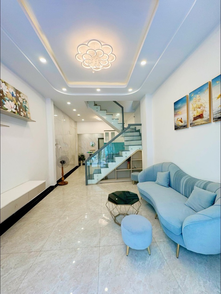 Bán nhà HXT tránh đường Thái Phiên, 35m2, 2 tầng chỉ 5,98 tỷ tại quận 11