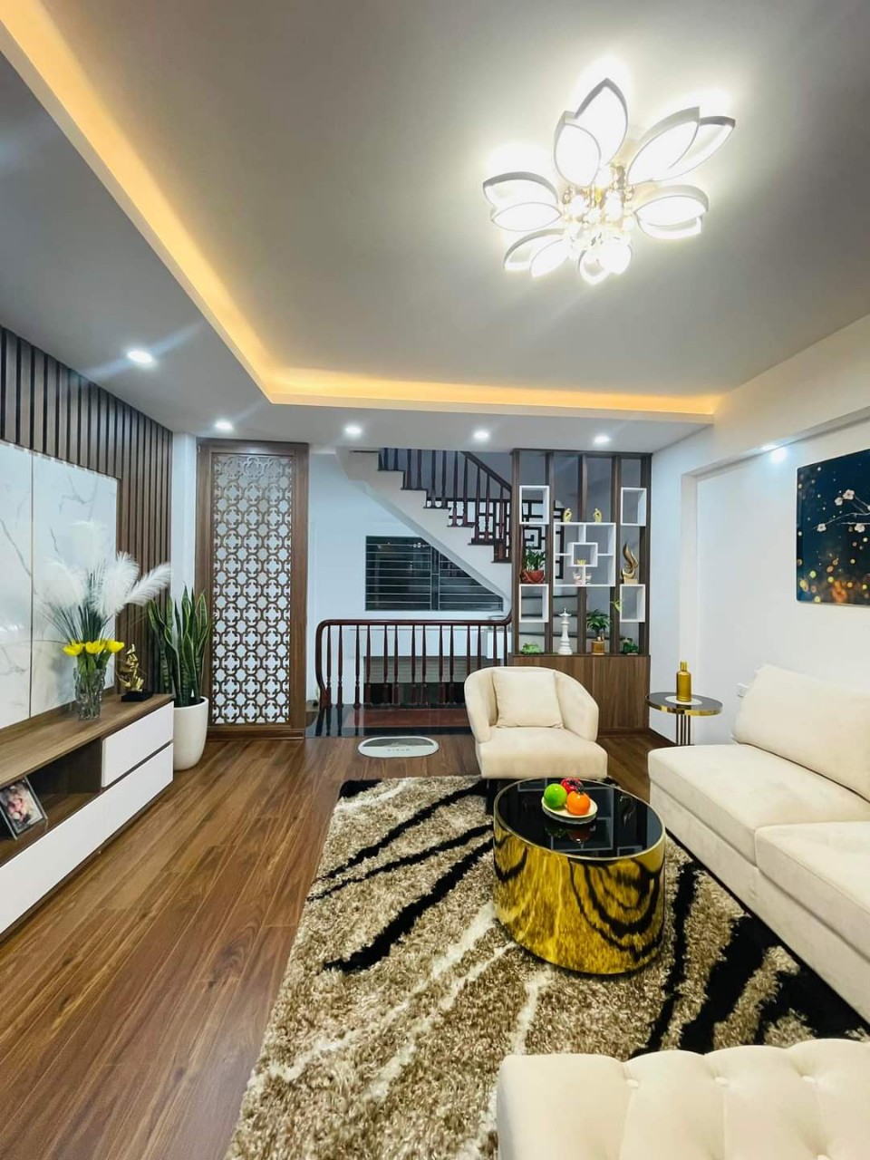 Nhà mặt ngõ cách Bùi Xương Trạch 100m, diện tích 40m² x 5 tầng, mặt tiền 4m giá 6,85 tỷ. lh 0888512868