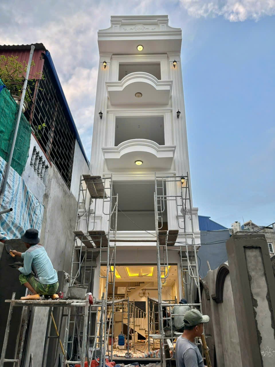 Bán nhà xây mới Hào Khê - Quán Nam, diện tích 100m 4 tầng GIÁ 6.99 tỉ, mặt ngõ thông