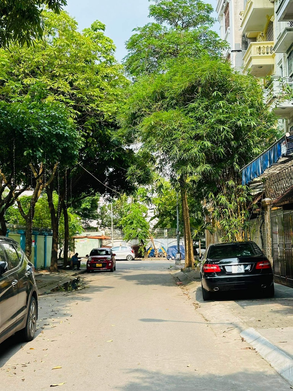 Thật 100%! Nhà phân lô Vạn Phúc. Ô tô tránh. Kinh doanh. DT 60m 5T, MT khủng. Sổ vuông đẹp.