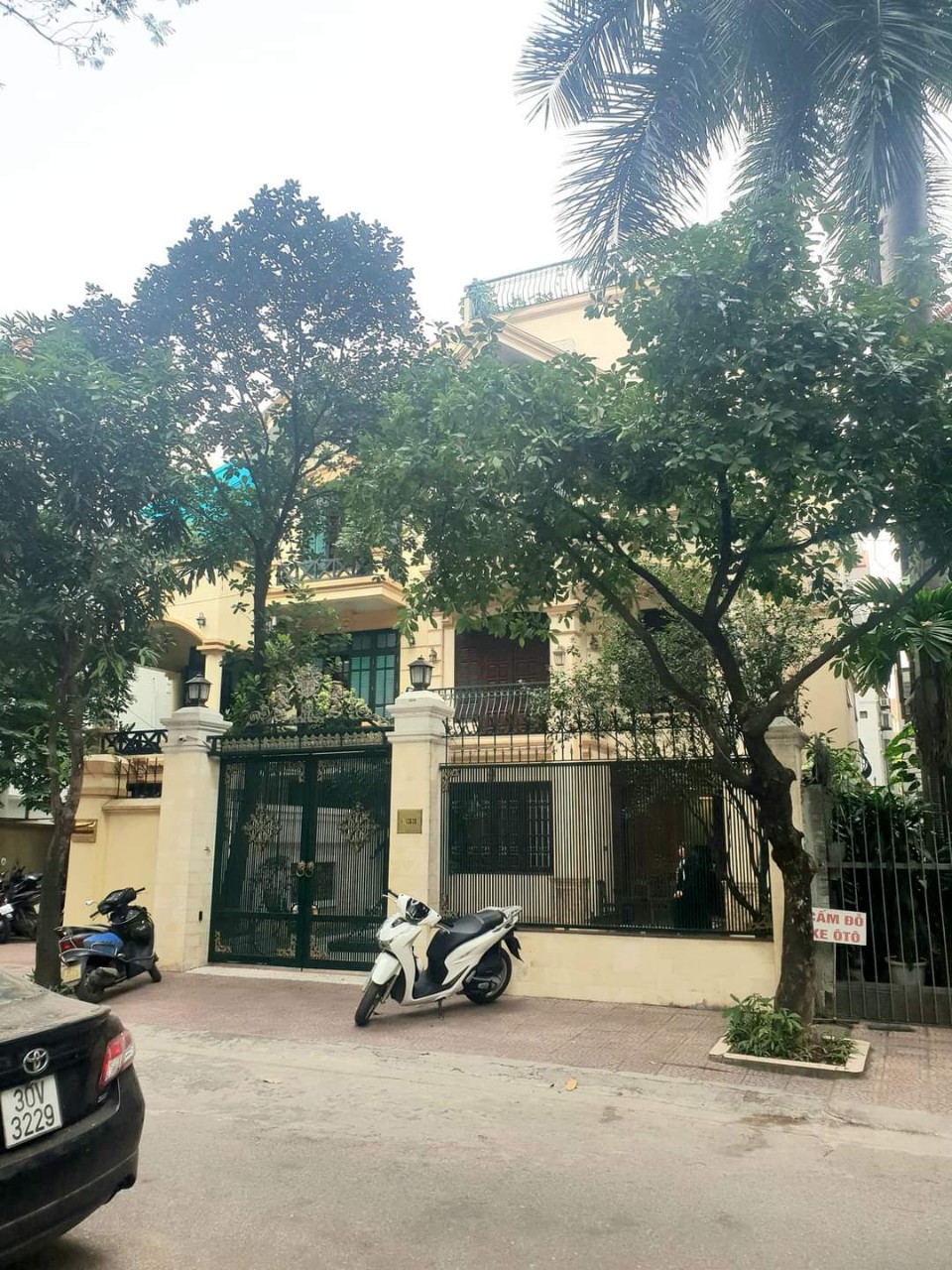 SIÊU BT LÀNG QUỐC TẾ THĂNG LONG CẦU GIẤY THANG MÁY VỈ HÈ OTO 201M 5T