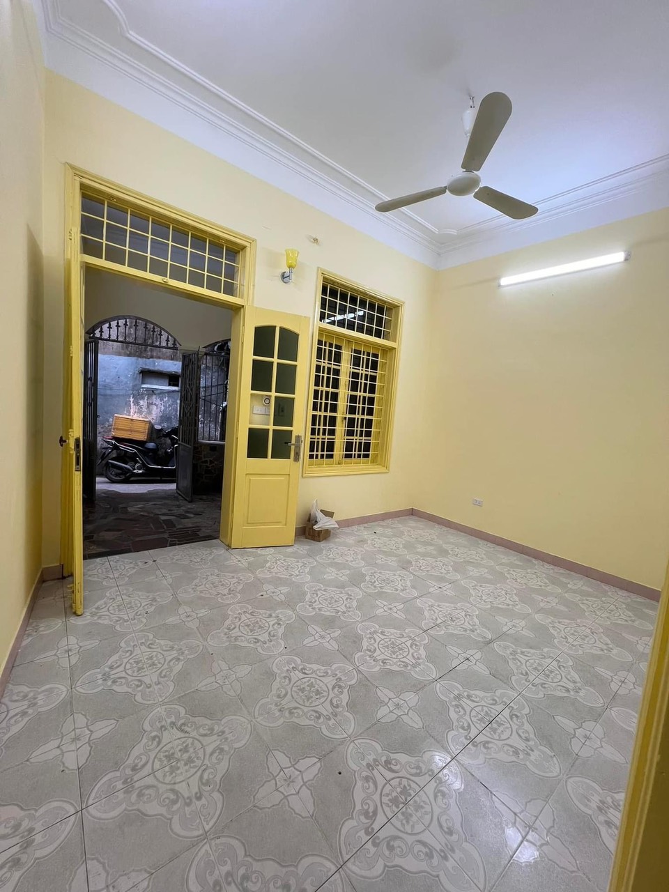 CHO THUÊ NHÀ PHỐ ĐÊ LA THÀNH - NGÕ NÔNG - TRUNG TÂM BA ĐÌNH