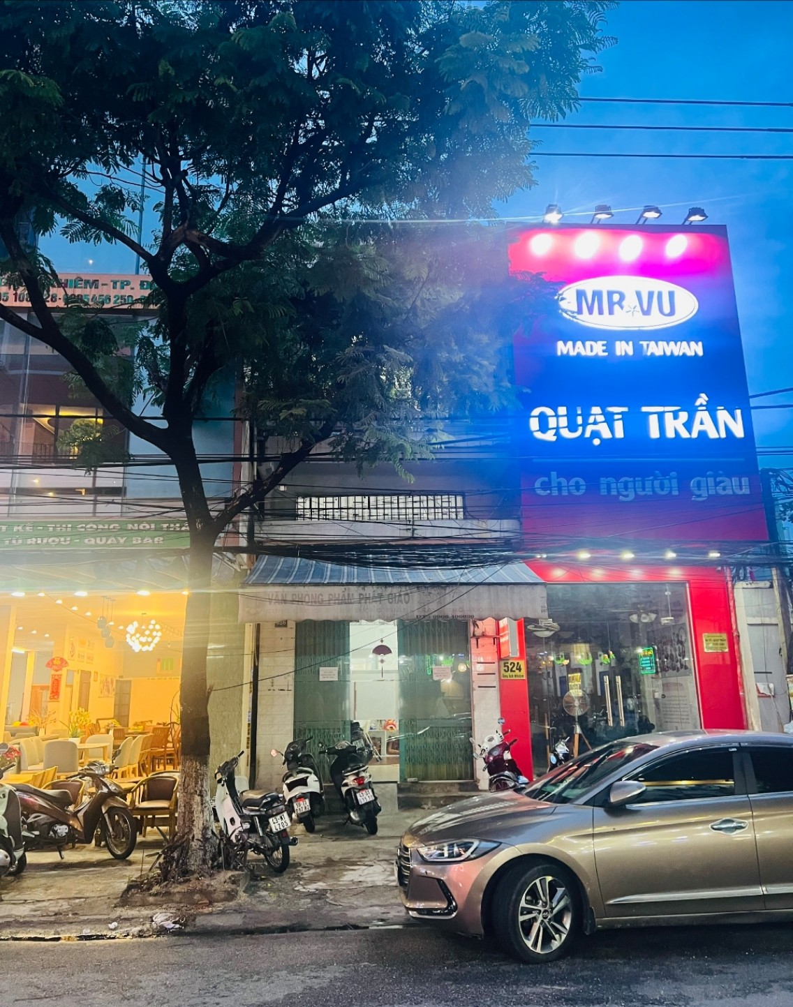 BÁN NHÀ MẶT TIỀN NGAY TRUNG TÂM TP ĐƯỜNG ÔNG ÍCH KHIÊM , HẢI CHÂU , ĐÀ NẴNG 13.5 TỶ