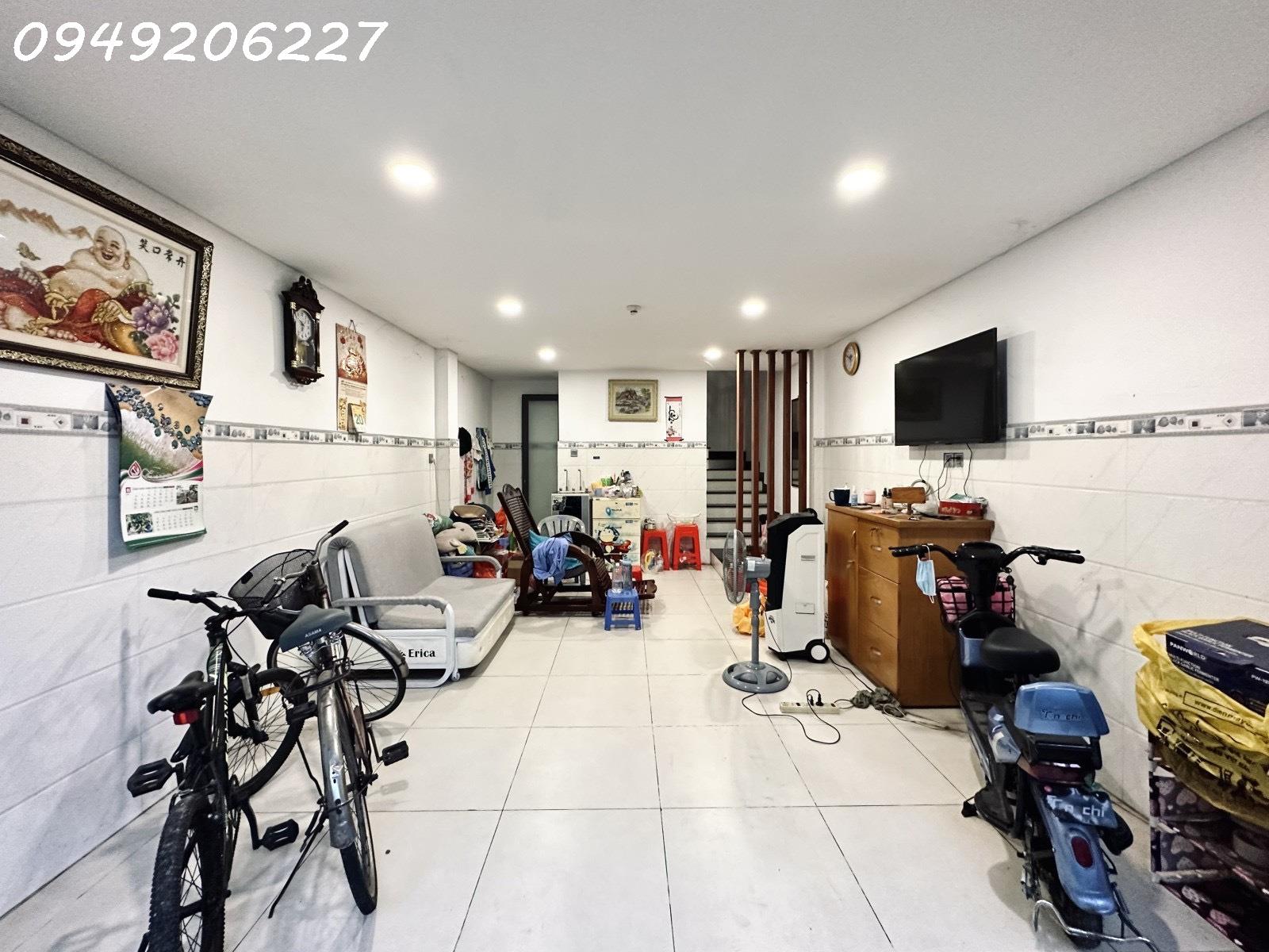 5 Tầng Mới Tinh + Lê Quang Định Bình Thạnh + 40m2 HXH + MT 4m Chỉ 6 tỷ 8