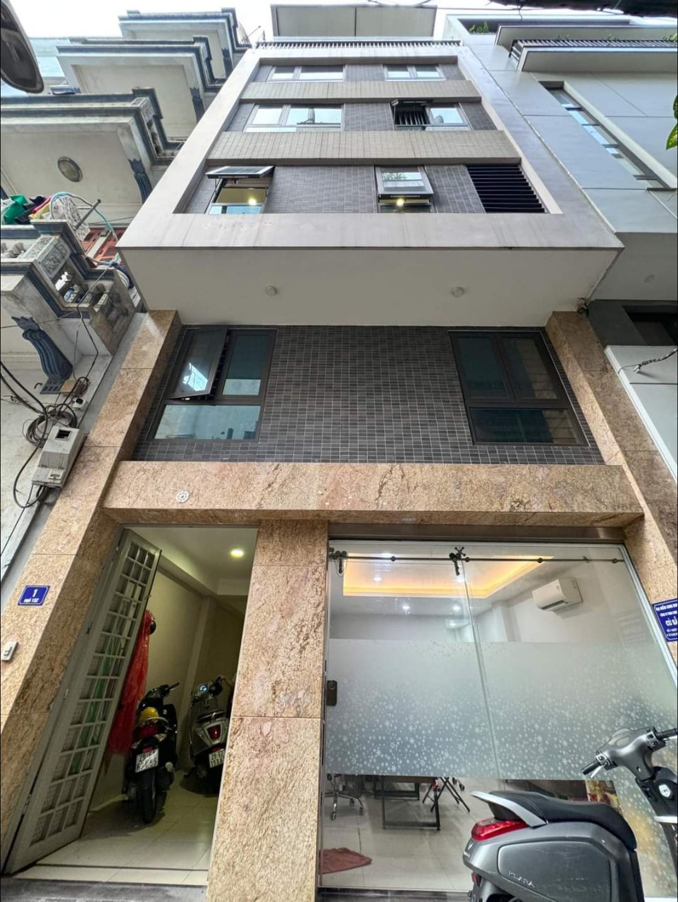 NHÀ ĐẸP HÀO NAM ĐỐNG ĐA SÁT PHỐ NGÕ THÔNG OTO KD 62M 7T GIÁ 20 TỶ TL