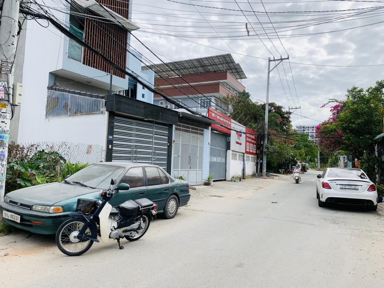 CHO CON DU HỌC CẦN BÁN ĐẤT 99M. 2MT ĐƯỜNG 22 LINH ĐÔNG TP THỦ ĐÚC. VỊ TRÍ XÂY NHÀ ĐẸP THOÁNG. GT KẾT NỐI. GIÁ 5.7 TỶ TL.