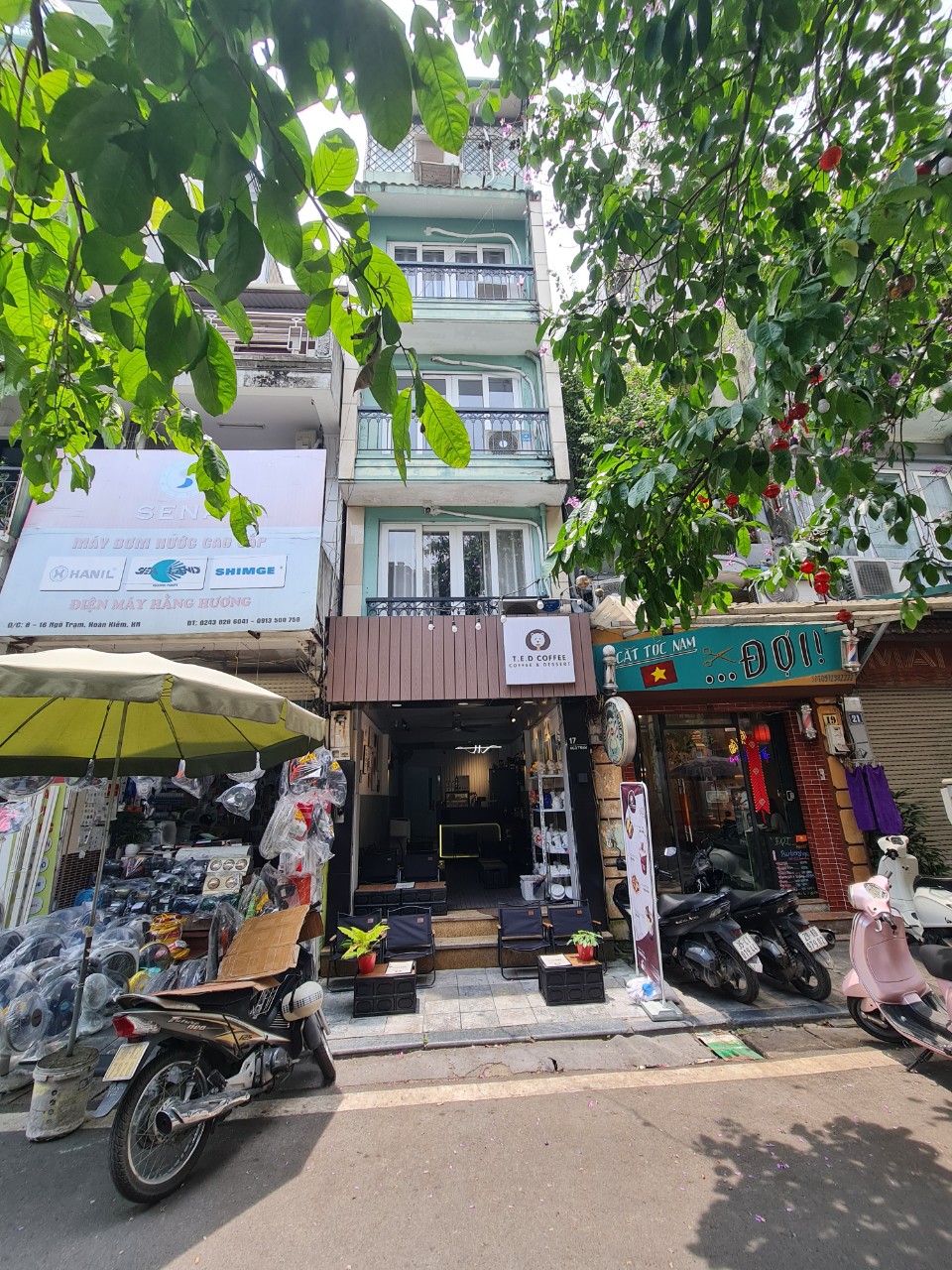 Mặt Phố Cổ Ngõ Trạm 70M2 6 Tầng 42 Tỷ - Thông Sàn – oto