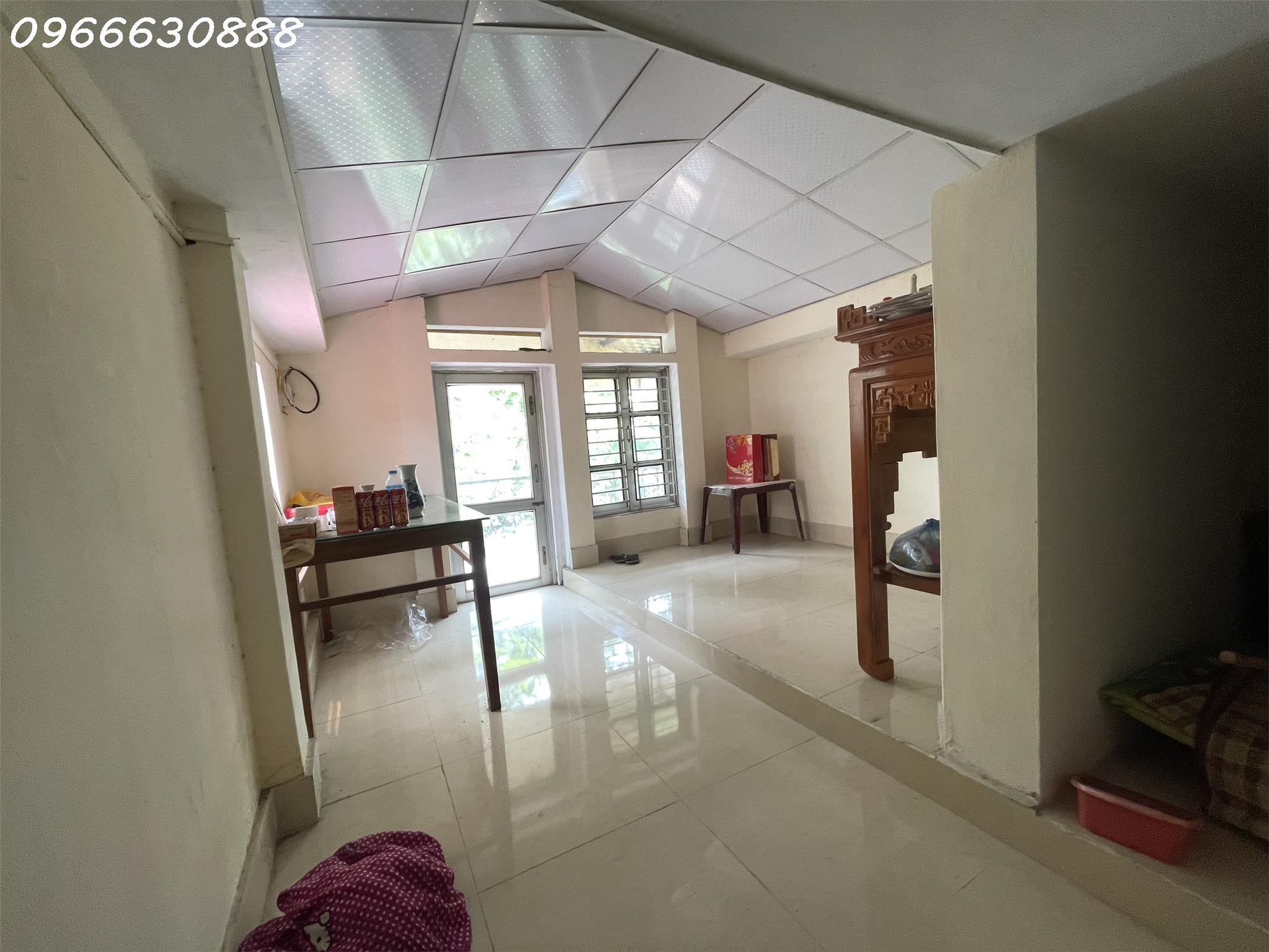Bán gấp nhà 2.5 tầng mặt đường Nguyễn Văn Linh TP Tuyên Quang