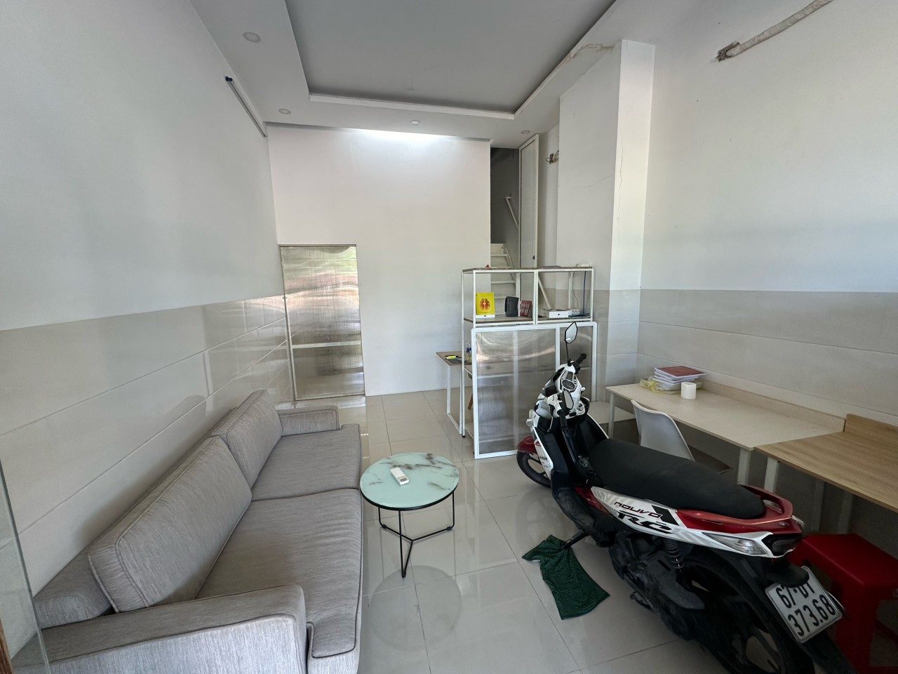 899 Nhà Chỉ : 7 triệu ( Cọc 1tháng) Cho thuê nhà trệt lửng Mặt Tiền đường Trần Bạch Đằng, An Khánh, Ninh Kiều.