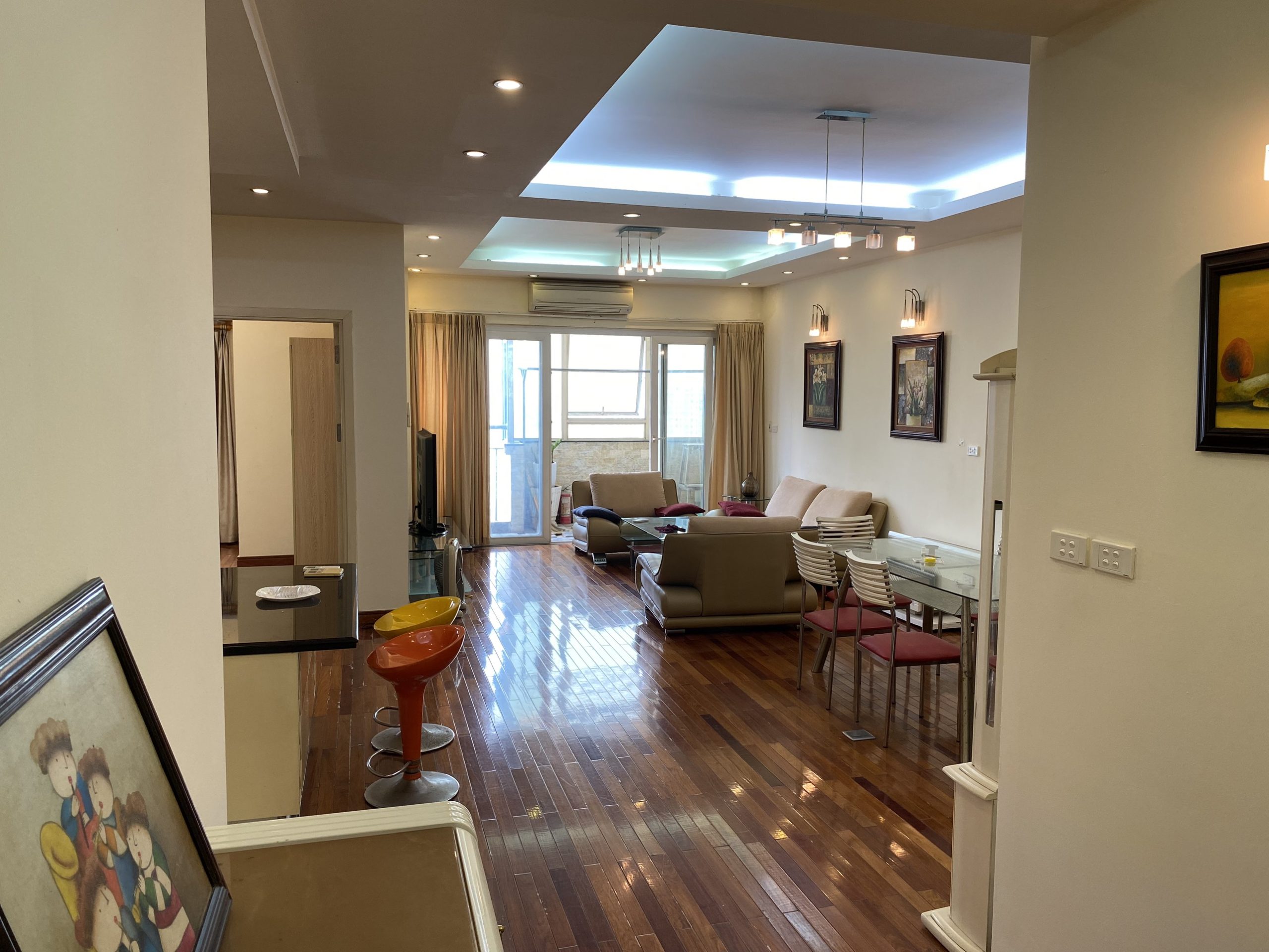 CHO THUÊ CHCC LÁNG HẠ, 150M, 3 NGỦ, FULL NỘI THẤT ĐẸP 22 TR 0903258273