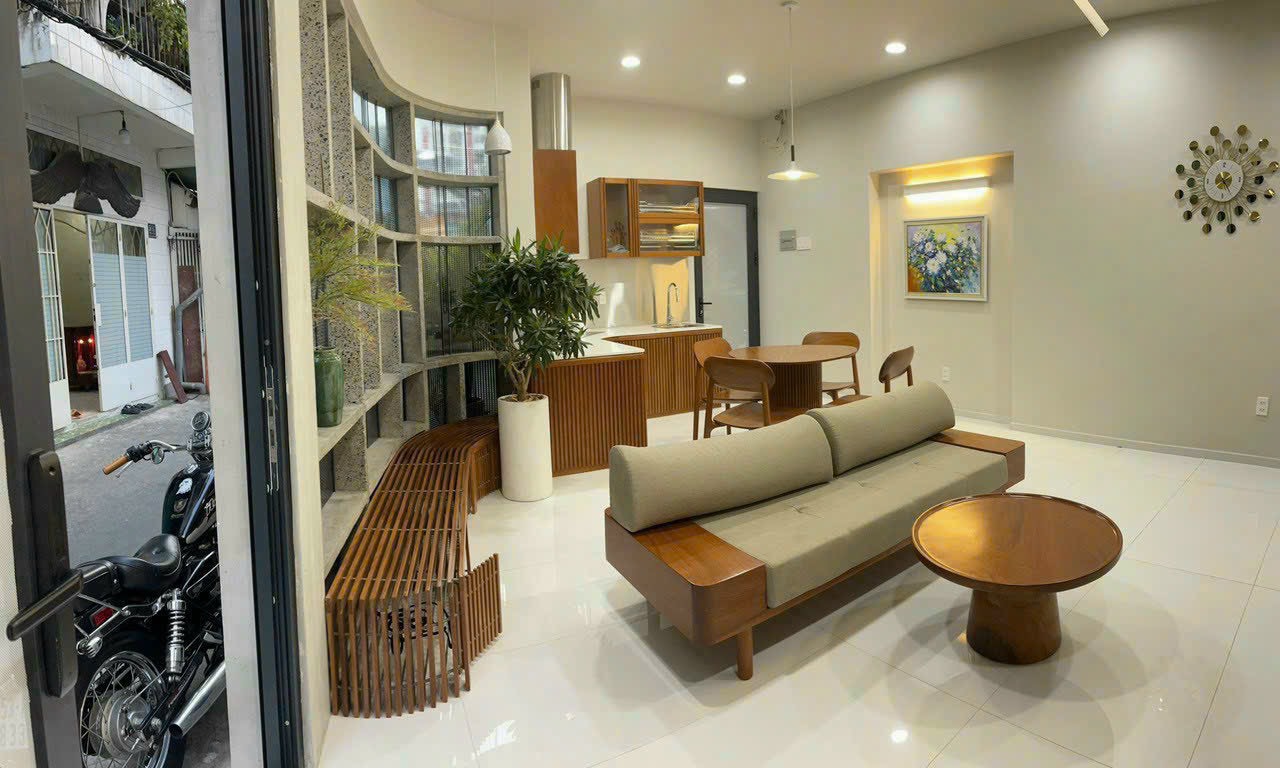 BÁN NHANH BIỆT THỰ mini Đẹp Tại Góc 2 mặt tiền hẻm xe hơi 280/CMT8, Phường 10, quận 3, HCM