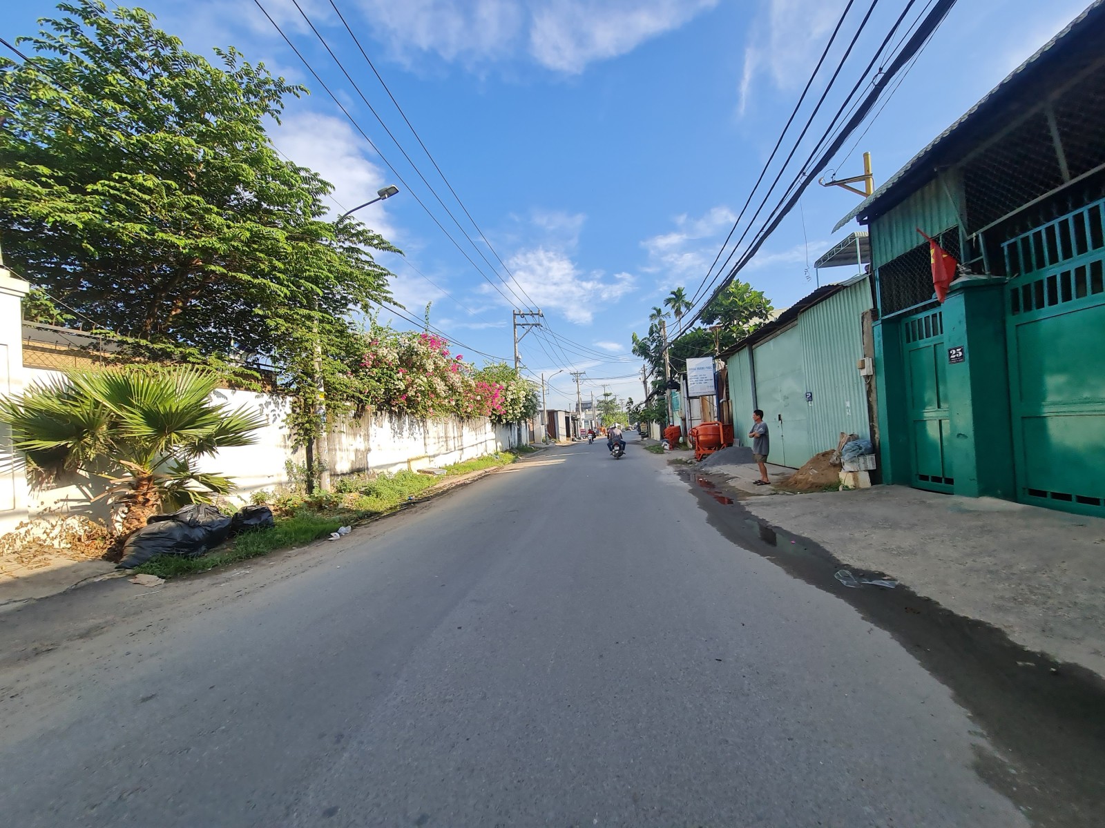 Nhà (Anh) .HXH Đường số 22. Linh Đông, 72m2, 4 tầng, 6.5x12, giãm còn 6.7 tỷ.