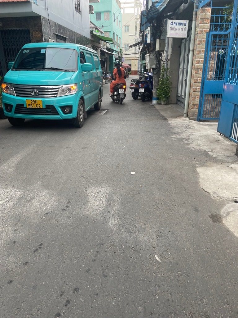 Bán Nhà Văn Thân,Phường 8 , Quận 6. DT 44m2 x 2 tầng (3 x 15). Giá 3.85 tỷ TL.