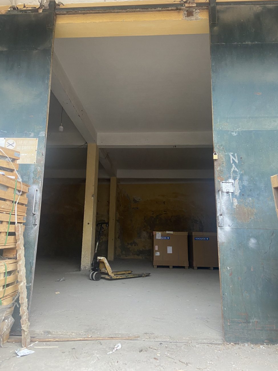 Chính chủ cho thuê kho gần bến xe Nước Ngầm