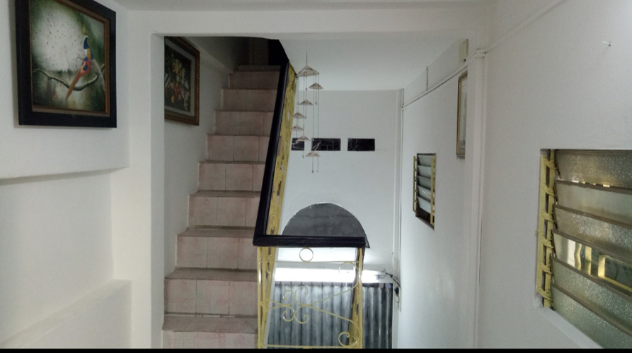 Chính chủ cho thuê nhà 2,5 tầng tại ngõ Thông Phong, Tôn Đức Thắng, HN.