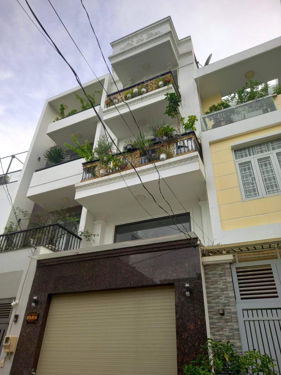 Bán nhà Quốc Lộ 1A Q12, 60m2, 1 lừng, 2 lầu, 4 Phòng ngủ, ngang 4m, Đ. 6m giá chỉ 5.x tỷ