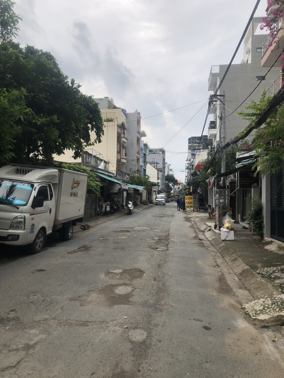 ĐỊNH CƯ BÁN GẤP --> GIẢM 2 TỶ --> BIỆT THỰ BÙI ĐÌNH TÚY - BÌNH THẠNH --> 8X15 Chỉ 20.99 Tỷ TL tốt.