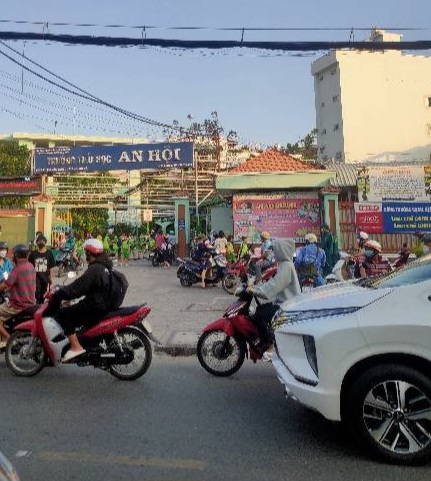 Bán NHà 2 Tầng 5,7 x 13 = 4,65 tỷ Phạm Văn Chiêu Gò Vấp HCM