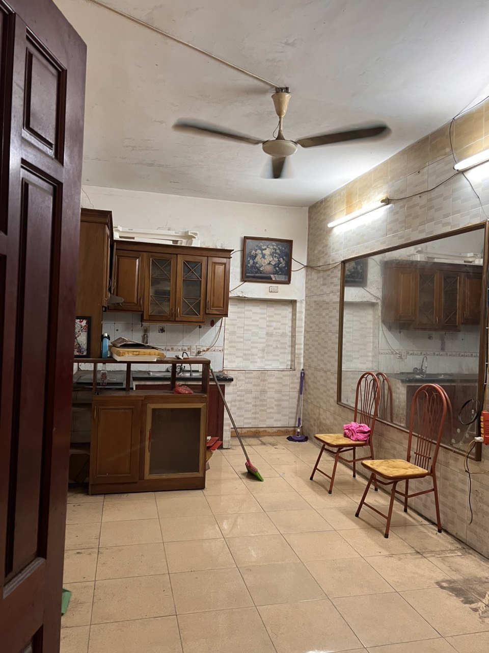 Bán nhà phố Trương Định , 25m x 3 tầng, sổ đỏ cất kết , giá 1 tỷ 700