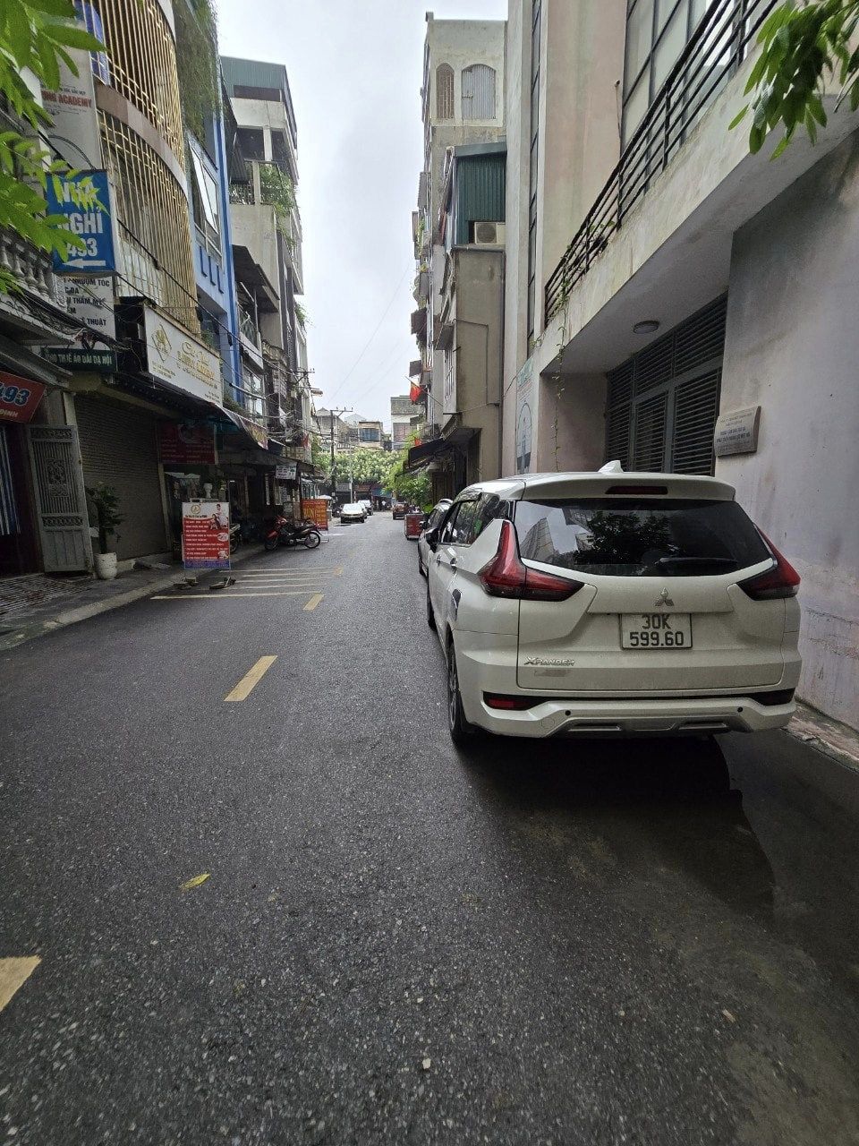 CẦN BÁN NHÀ TRƯƠNG ĐỊNH THOÁNG SÁNG GẦN PHỐ DT60m2 Mặt Tiền 3.7m 5.68 Tỷ