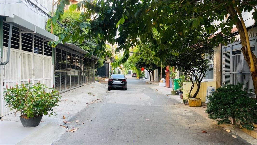 Cơ hội duy nhất sở hữa ngôi nhà 3 tầng diện tích khủng ngang 8m ngay ngã tư Bình triệu thủ đức