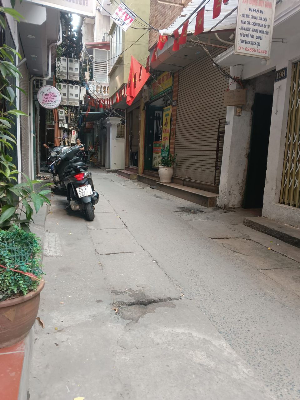 Bán nhà mặt ngõ 290 phố Kim Mã lô góc 2 mặt thoáng DT 37/40m2 5 tầng MT 4.8m Giá 8.1 tỷ