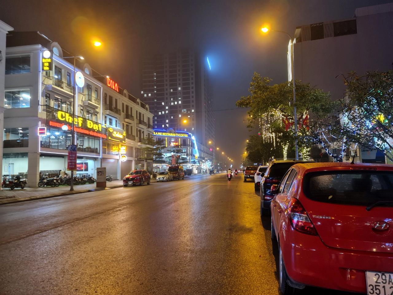 Bán đất Trâu Quỳ -55m2 phố Thành Trung mtien 4.25m oto vào,ngõ nông.0982852808